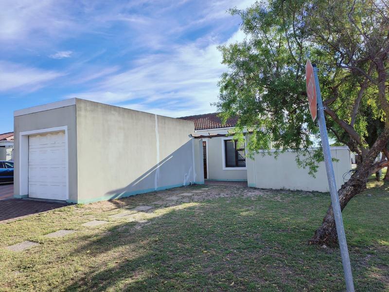 2 Bedroom Property for Sale in Highbury Western Cape